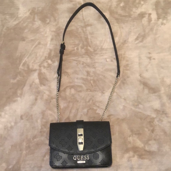 GUESS PURSE - Picture 2 of 4